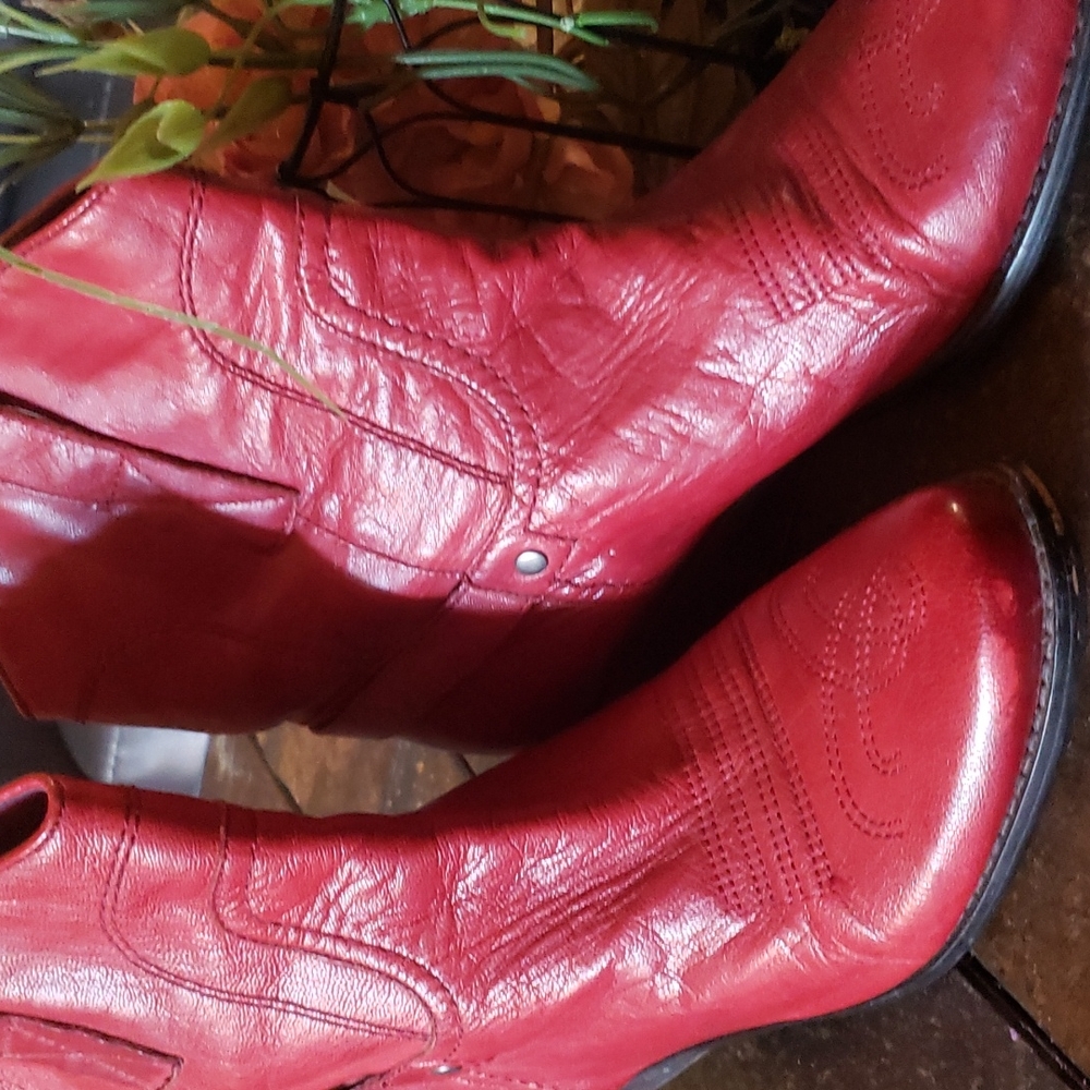 Franco Sarto Leather cowboy boots